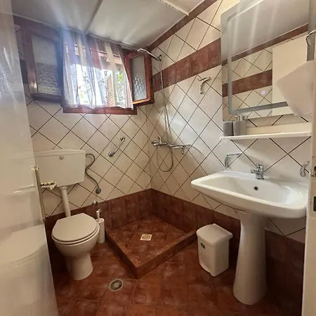 Апартаменты Achladies Cottages *